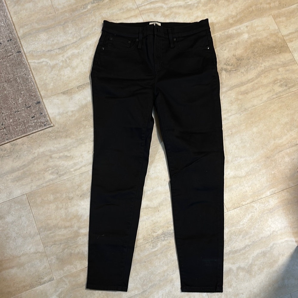 J. Crew Women's Black 9” High-Rise Toothpick
New Without Tags Size 30